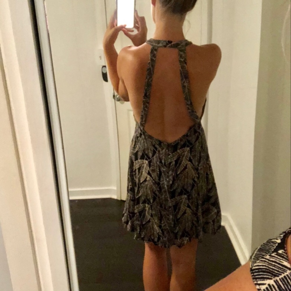 Open Back Black & Cream Tropical Leaf Print Dress